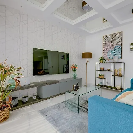 Apartment Super Luxury Penthouse With Hot Tub And Pool