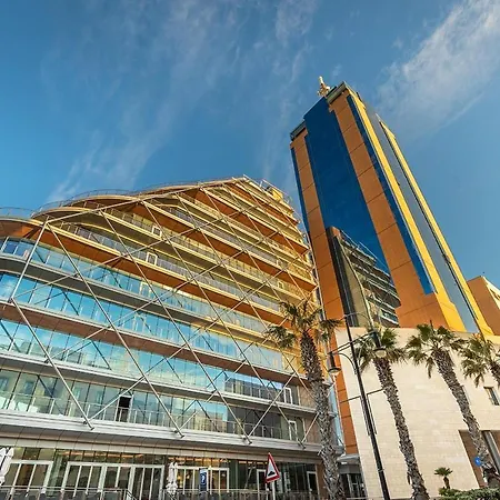 Apartment Super Luxury Penthouse With Hot Tub And Pool