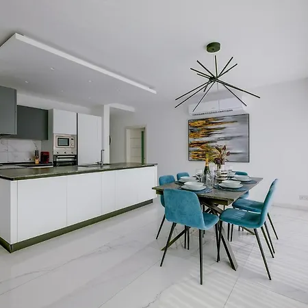 Super Luxury Penthouse With Hot Tub And Pool Appartement Tal-Franciz