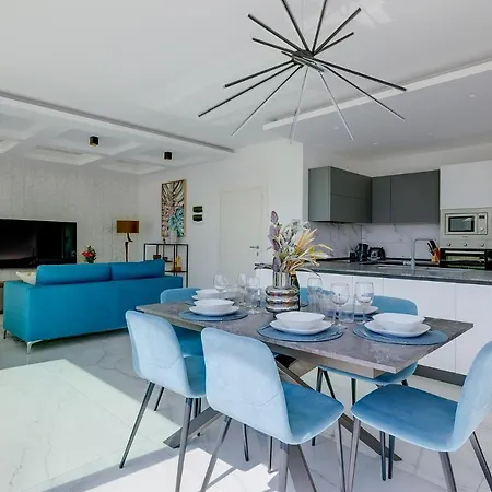 Super Luxury Penthouse With Hot Tub And Pool Appartement Tal-Franciz